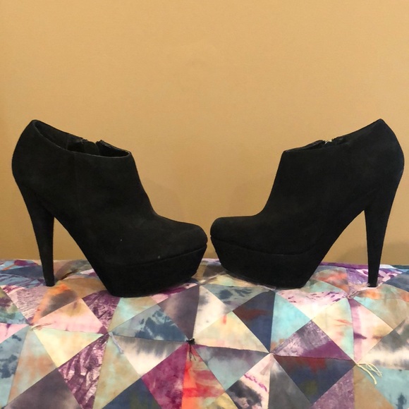 Steve Madden Eboniee Platform Suede Booties - Picture 1 of 7